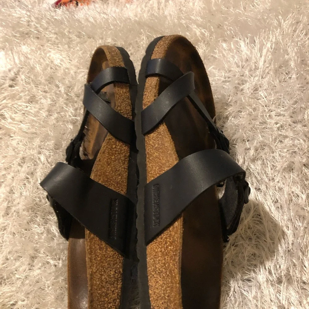 N/A comfortable stylish